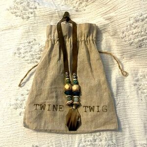 EUC Twine and Twig Necklace